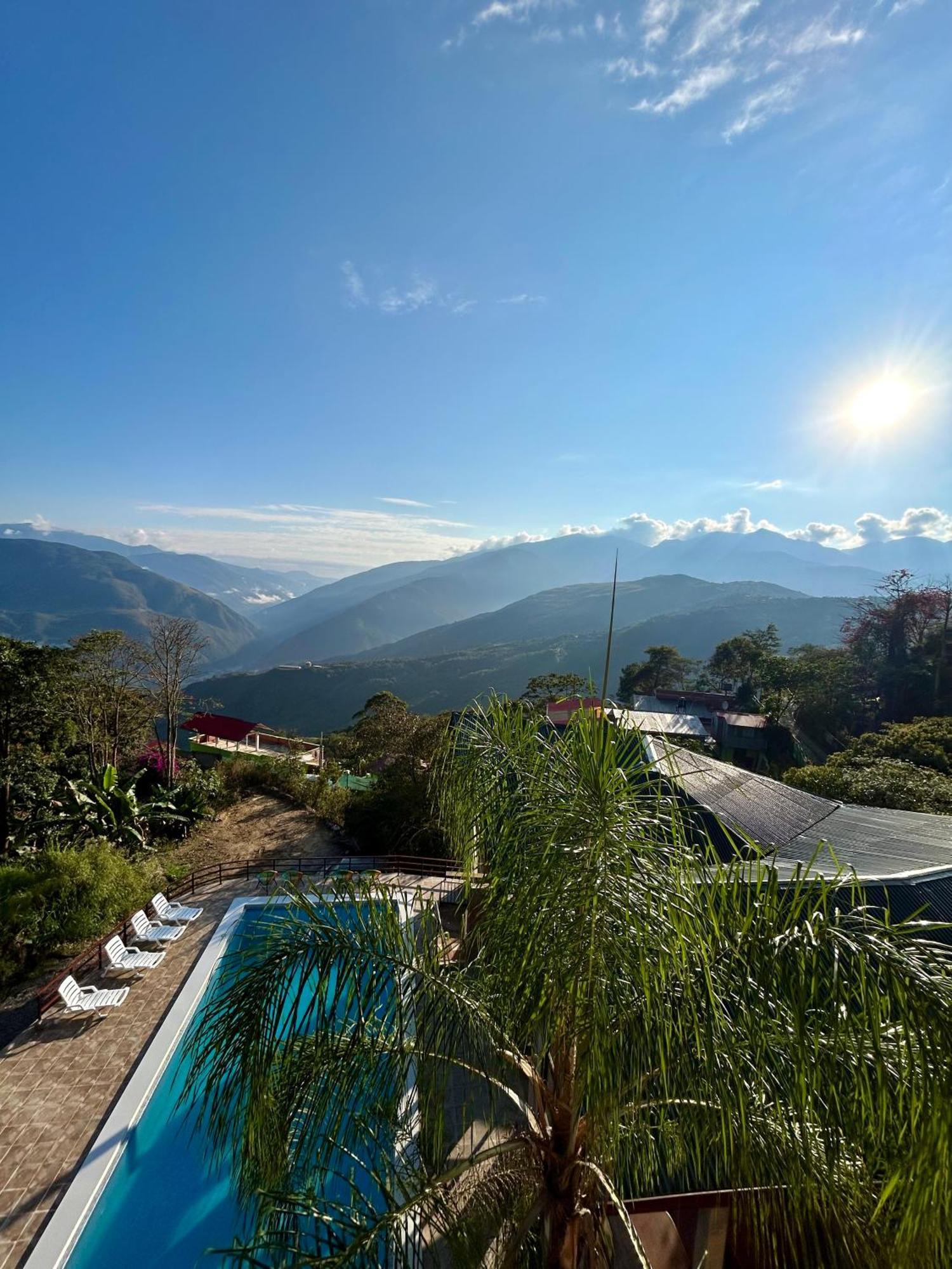 Villa Camila Hostel Coroico Dış mekan fotoğraf