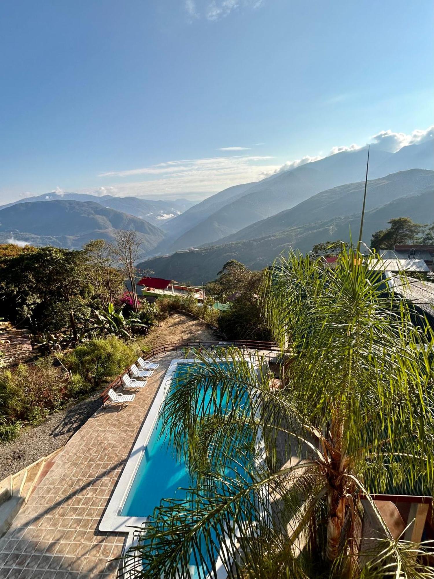 Villa Camila Hostel Coroico Dış mekan fotoğraf