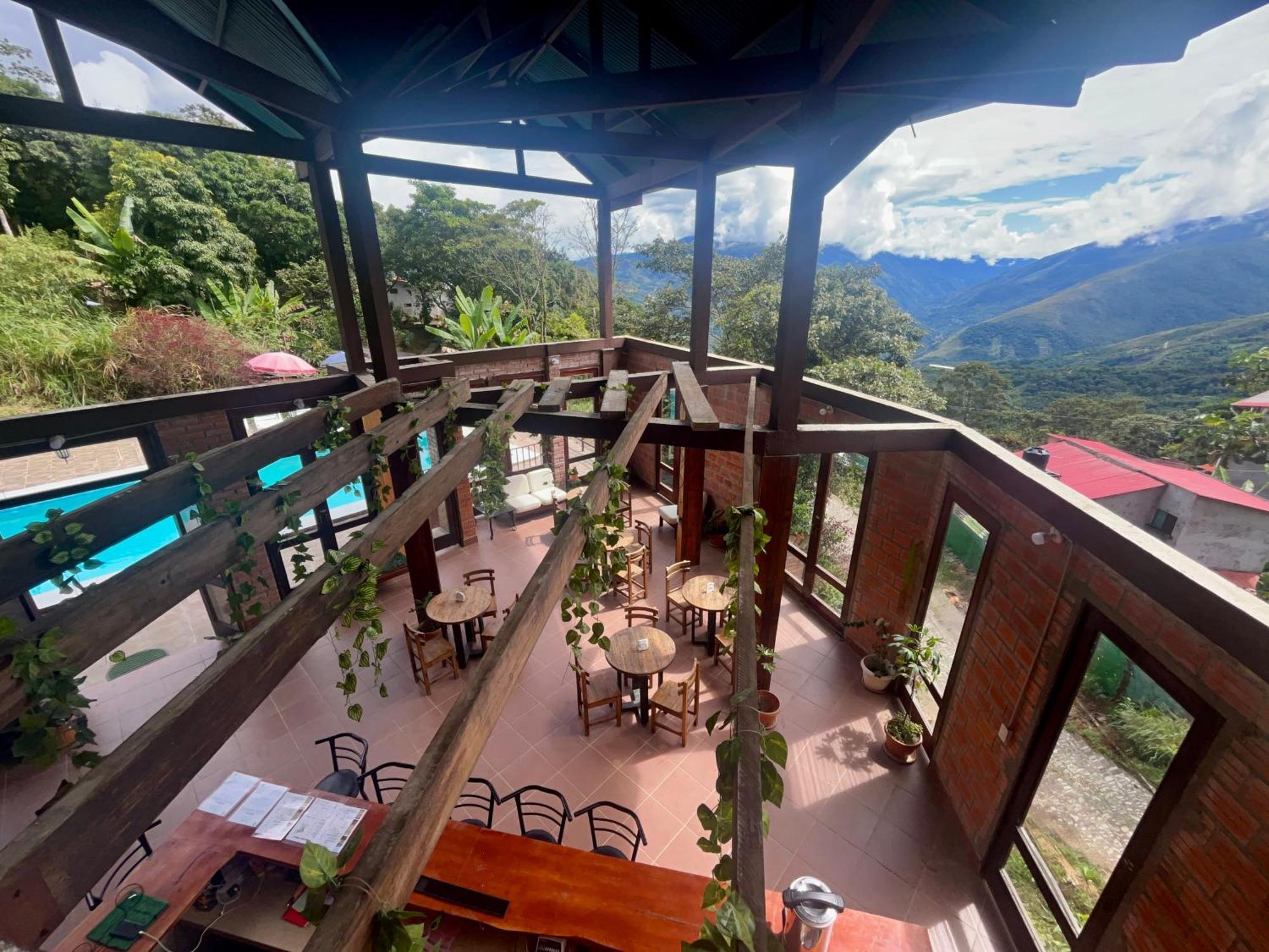 Villa Camila Hostel Coroico Dış mekan fotoğraf