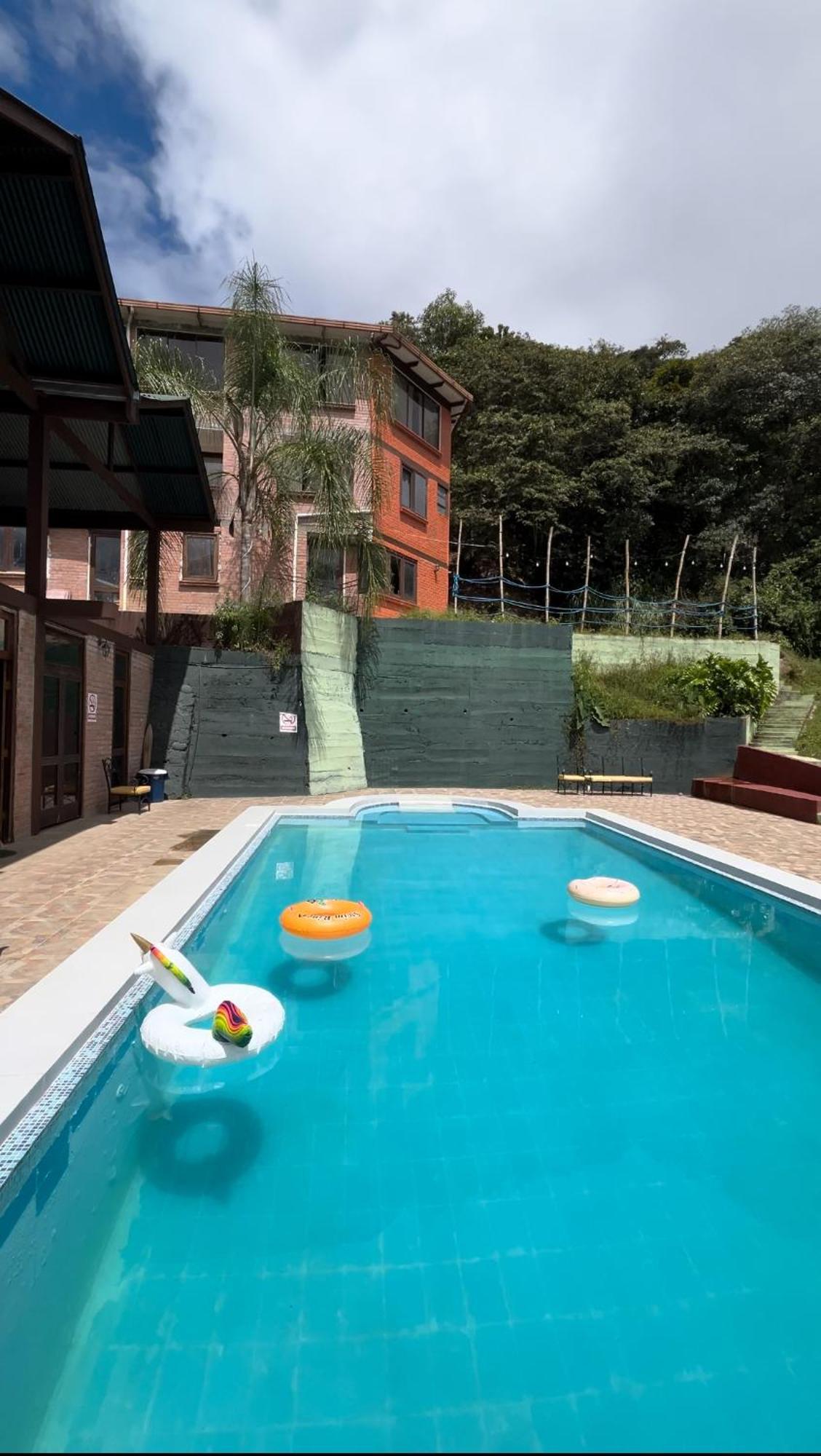 Villa Camila Hostel Coroico Dış mekan fotoğraf