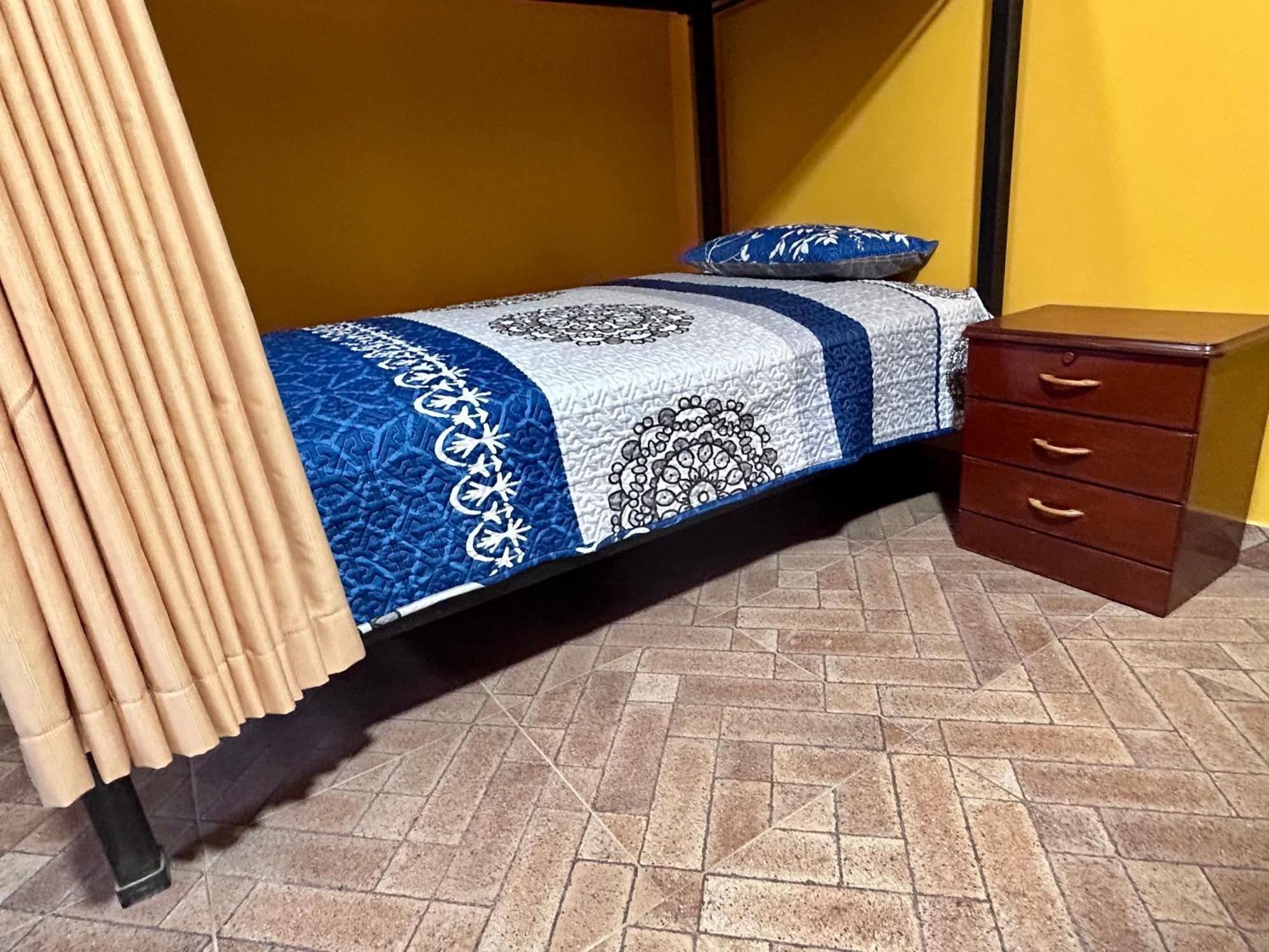 Villa Camila Hostel Coroico Dış mekan fotoğraf